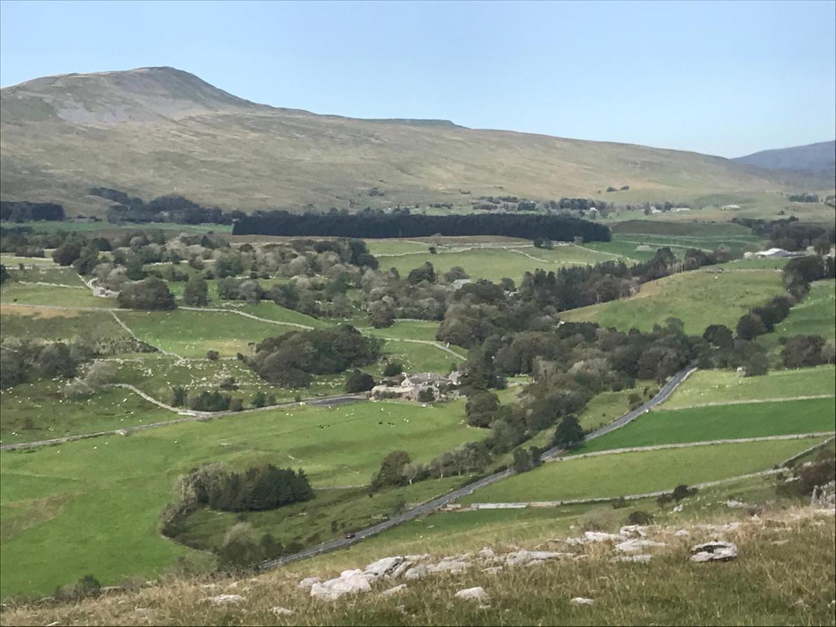 Old School House - Yorkshire Three Peaks Challenge Weathercote 外观 照片